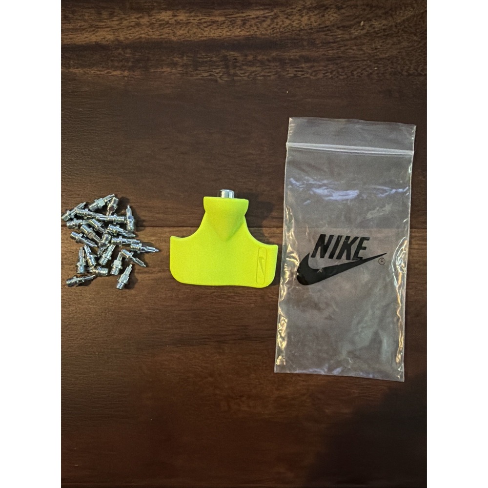 New Nike Javelin Track Spikes And Tool Silver